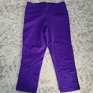 Nike Crop Leggings